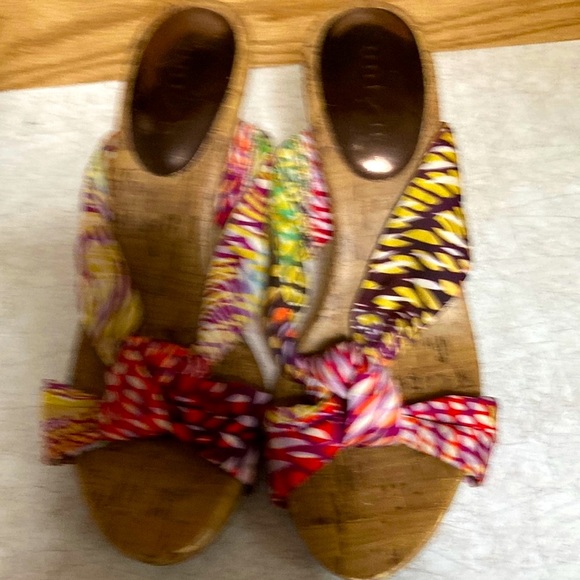 Cute Sandle heels - Picture 2 of 4